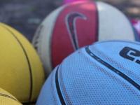 新疆男篮季后赛大胜费城76人，欧文砍下5记关键球，全场沸腾